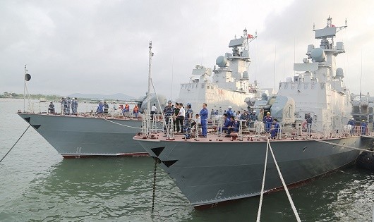 Tổng Công ty Ba Son bàn giao cặp tàu tên lửa thứ ba M5, M6 phiên hiệu 382 và 383 cho Quân chủng Hải quân. 
