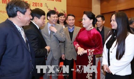 Chủ tịch Quốc hội Nguyễn Thị Kim Ngân với lãnh đạo các cơ quan Thông tấn báo chí. Ảnh: Trọng Đức – TTXVN