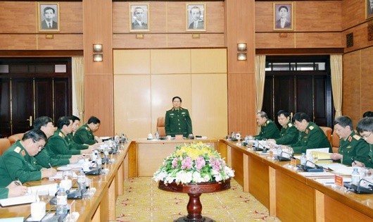 Đại tướng Ngô Xuân Lịch chủ trì buổi làm việc.