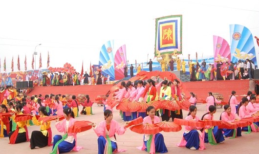 Một hoạt động văn hóa trong Lễ hội đền Hùng.