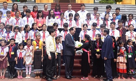 Chủ tịch nước Trần Đại Quang gặp mặt  70 học sinh có hoàn cảnh đặc biệt