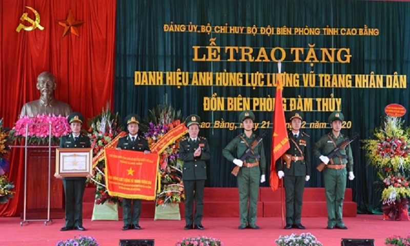 Đồn Biên phòng Đàm Thủy đón nhận danh hiệu Anh hùng Lực lượng Vũ trang nhân dân.
