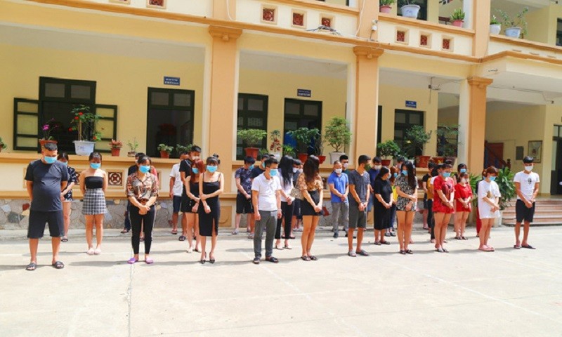 Khởi tố vụ án 33 thanh niên đi hát trong mùa dịch ở Bắc Ninh