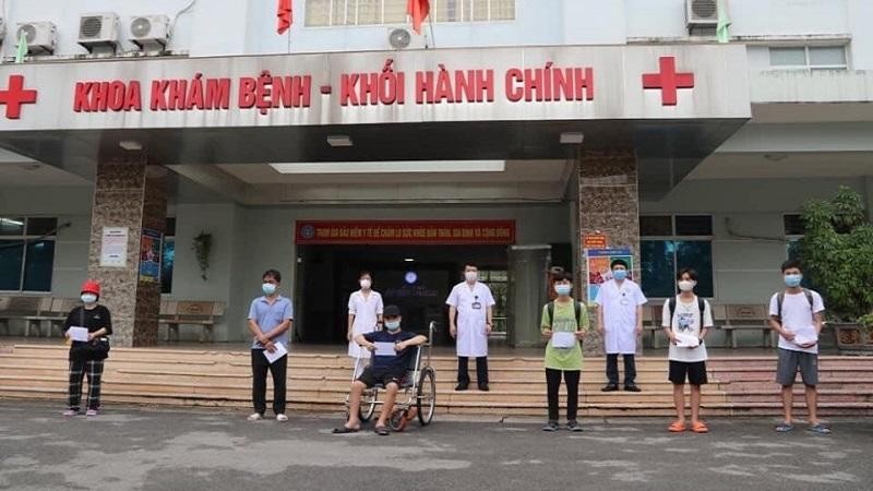 Các bệnh nhân COVID-19 được công nhận khỏi bệnh tại Bắc Ninh.
