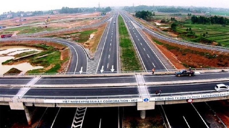 Dự án đường bộ cao tốc Bắc - Nam phía Đông dự kiến hoàn thành cơ bản vào năm 2025 (Ảnh từ internet)