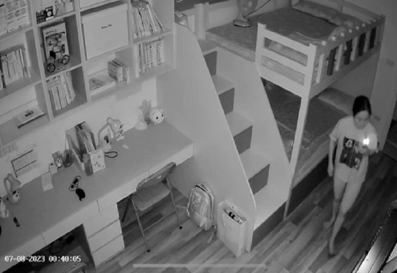 Dữ liệu Camera ghi lại được cảnh Kim Anh vào nhà chị P trộm cắp tài sản.