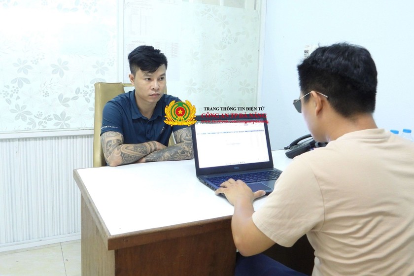 Cơ quan điều tra làm việc với Phạm Văn Thông 
