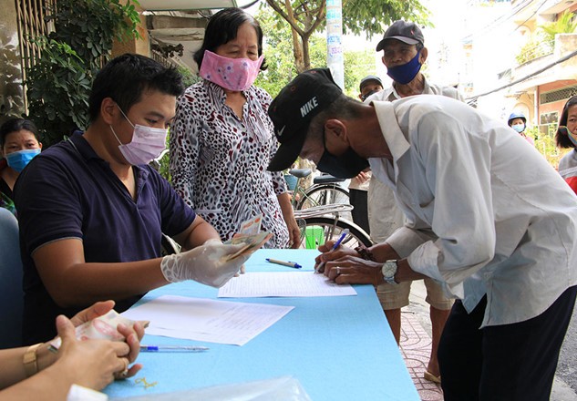 Để kịp thời hỗ trợ cho người dân, ngành LĐ-TB&XH phấn đấu về cơ bản ở trong tháng 4 sẽ triển khai thực hiện (ảnh minh họa)
