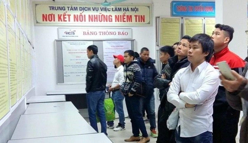 Do đại dịch, tỷ lệ người Việt Nam tham gia lực lượng lao động là 75,4%, mức thấp kỷ lục trong 10 năm qua (ảnh minh họa).