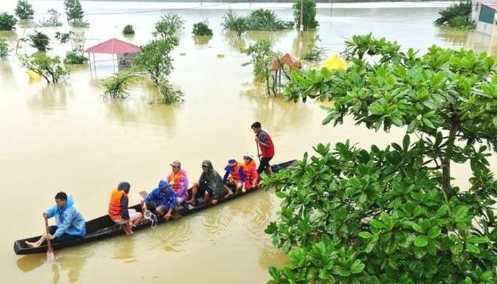Các tỉnh miền Trung Việt Nam chịu thiệt hại nặng nề vì mưa lũ.