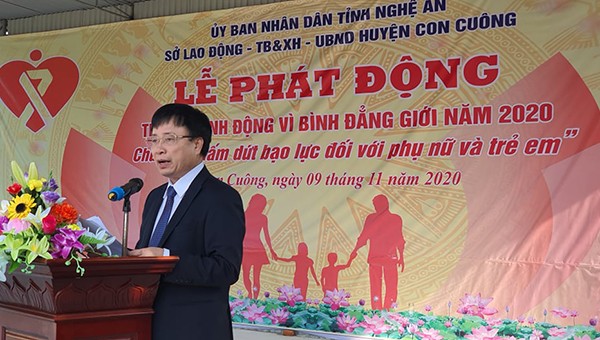 Phó chủ tịch UBND tỉnh Nghệ An Bùi Đình Long phát biểu tại Lễ phát động