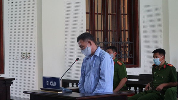 Bị cáo Nguyễn Đình Nhung lĩnh 15 năm tù vì 500 nghìn đồng 