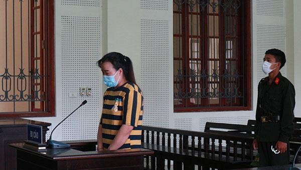 Bị cáo Lương Thị Tinh tại phiên tòa mua bán người