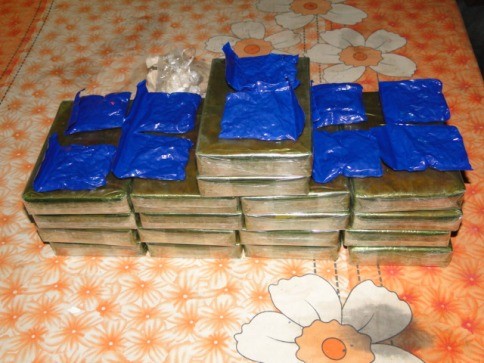 Phá chuyên án ma túy từ Lào về Việt Nam thu giữ 20 bánh heroin