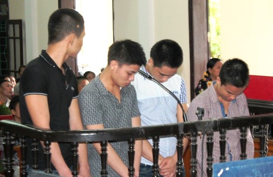 46 năm tù cho 4 thanh niên đánh chết người