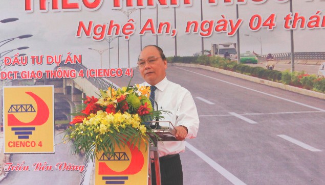 Khánh thành, thông xe cầu vượt đường sắt đầu tiên tại Nghệ An