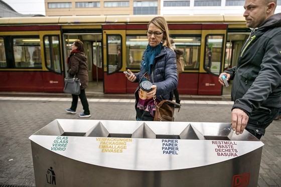 Nỗ lực xoá bỏ bãi tập kết rác tại Đức