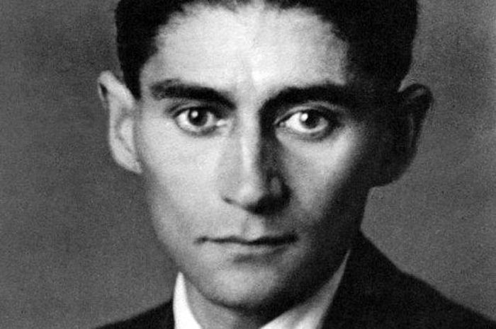 Nhà văn vĩ đại Franz Kafka kỳ dị trong lối sống, bí ẩn trong cách viết