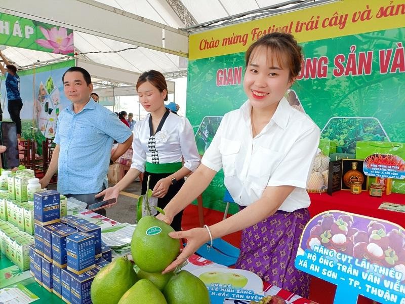 Festival trái cây và sản phẩm OCOP tổ chức tại tỉnh Sơn La.