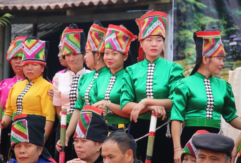 Nhiều hoạt động đặc sắc tại Lễ hội mừng cơm mới ở xã Ngọc Chiến.