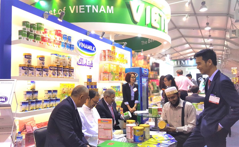 Doanh nghiệp Việt Nam giao thương tại Trung tâm thương mại thế giới Dubai (UAE)