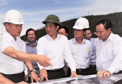 Lãnh đạo Bộ Công thương, tỉnh Quảng Bình và EVN kiểm tra thực địa Dự  án Nhiệt điện Quảng Trạch 1