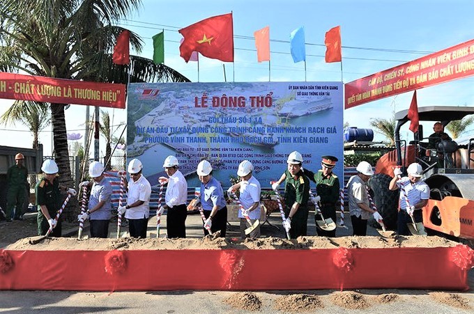 Cảng hành khách Rạch Giá (trị giá gần 300 tỷ) là 1 trong 4 công trình Trường Sơn trúng thầu thi công dịp cuối năm ở Kiên Giang.