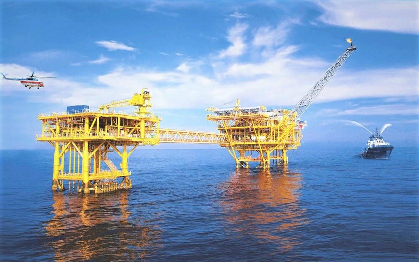 Dàn khoan dầu khí trên biển của PVN