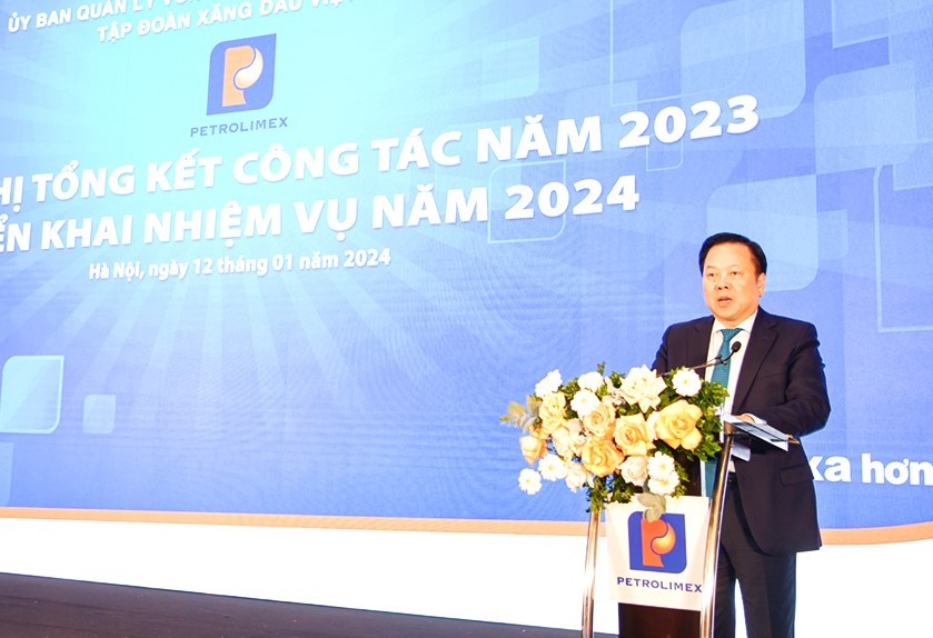Chủ tịch Ủy ban Quản lý vốn nhà nước tại doanh nghiệp Nguyễn Hoàng Anh phát biểu tại hội nghị.