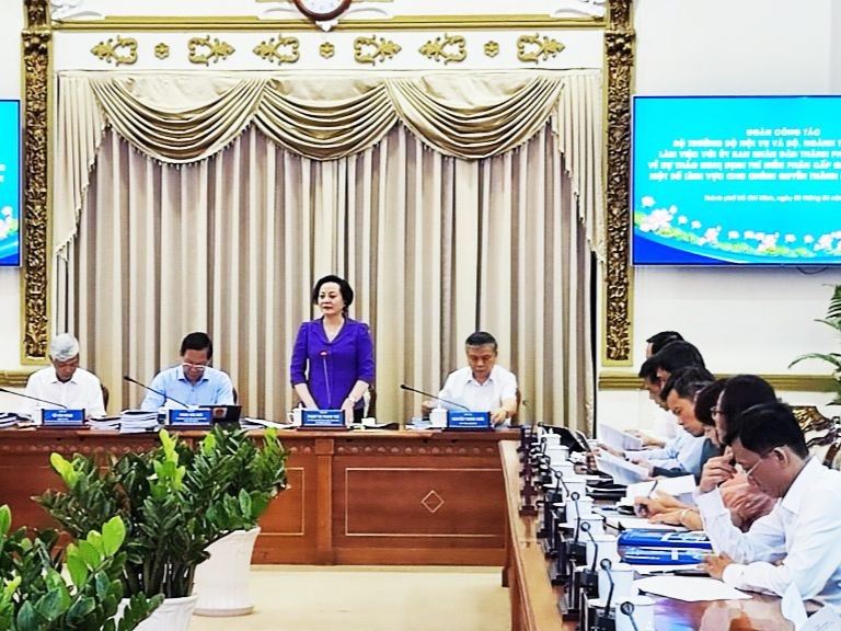 Bộ trưởng Bộ Nội vụ Phạm Thị Thanh Trà phát biểu tại Hội nghị.