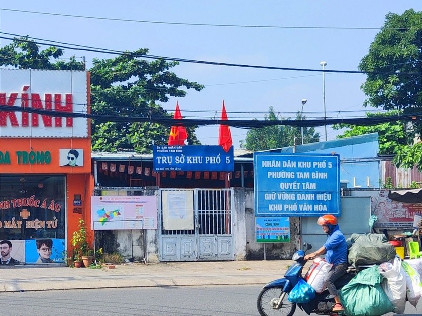Trên phạm vi cả nước, hiện chỉ còn TP Hồ Chí Minh duy trì dưới phường, xã, thị trấn hai mô hình: Khu phố, ấp; tổ dân phố, tổ Nhân dân.