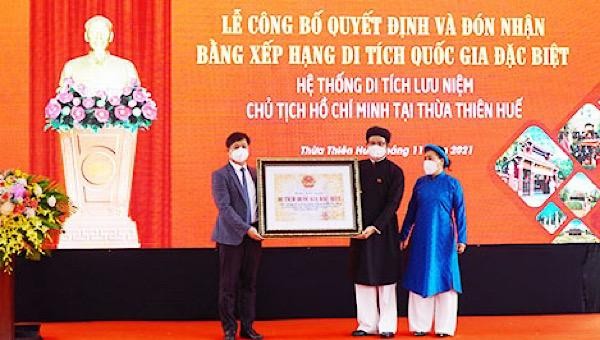 Đón nhận Bằng xếp hạng di tích Quốc gia đặc biệt Hệ thống lưu niệm Chủ tịch Hồ Chí Minh.