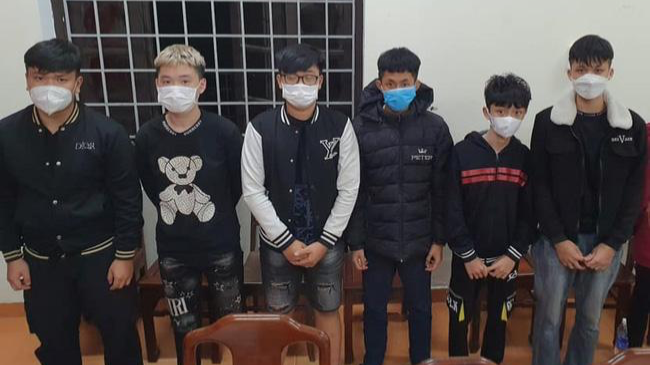 Nhóm thanh, thiếu niên liên quan đến vụ việc ẩu đả tại công viên Nguyễn Văn Trỗi.
