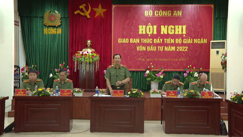 Thiếu tướng Lê Văn Tuyến, Thứ trưởng Bộ Công an đánh giá cao những kết quả đạt được của Công an các đơn vị địa phương.
