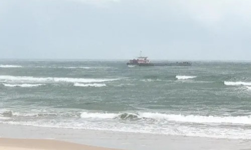 Tàu Chính Quỳnh 19 gặp sự cố trên biển.