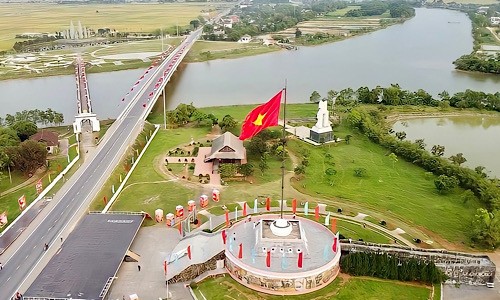 Khu Di tích Quốc gia đặc biệt Đôi bờ Hiền Lương – Bến Hải.
