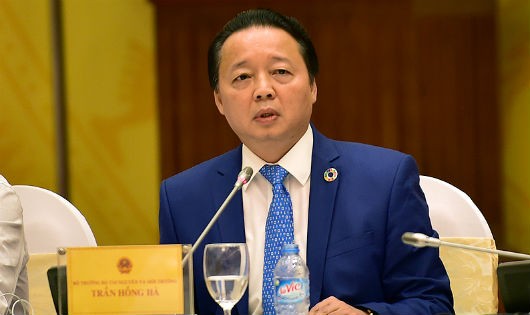 Bộ trưởng Trần Hồng Hà.