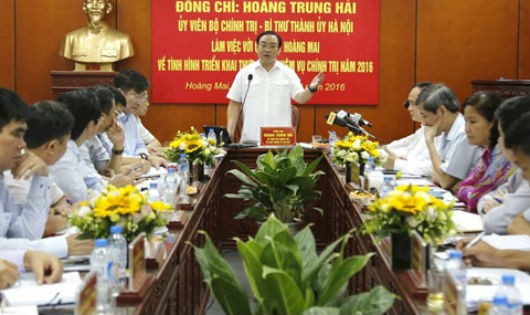 Bí thư Thành ủy Hà Nội Hoàng Trung Hải phát biểu tại buổi làm việc. Ảnh: TH.
