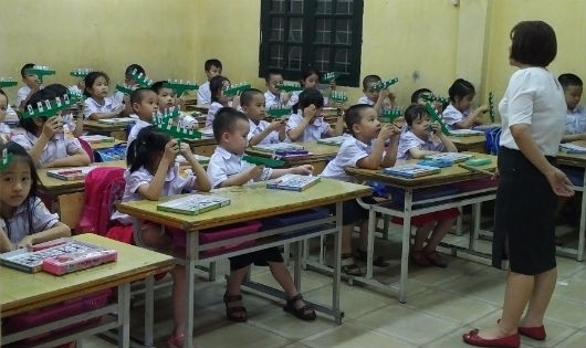 Học sinh lớp 1 Trường tiểu học Đông Ngạc B, Hà Nội. Ảnh: Xuân Hồng.