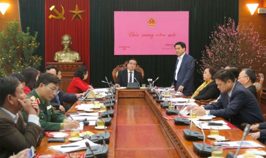 Chủ tịch UBND TP Hà Nội Nguyễn Đức Chung phát biểu tại hội nghị. 