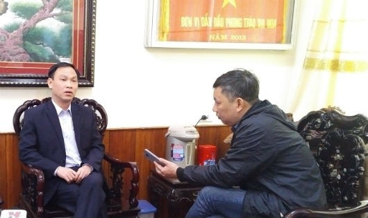 Ông Nguyễn Công Thịnh, Phó Chủ tịch UBND thị xã Phổ Yên (Thái Nguyên) trao đổi với PV. Ảnh: Xuân Hồng.