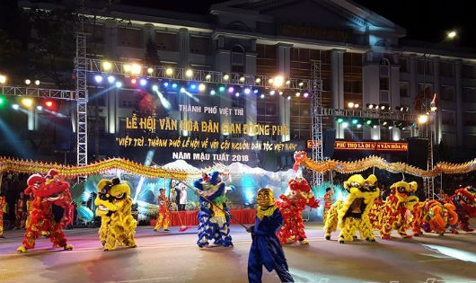 Phú Thọ: Lung linh sắc mầu Lễ hội văn hóa dân gian đường phố Việt Trì
