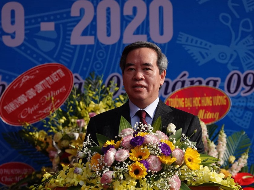Ủy viên Bộ chính trị, Bí thư trung ương Đảng, Trưởng ban kinh tế Trung ương Nguyễn Văn Bình phát biểu tại buổi lễ (Ảnh: Xuân Hồng)