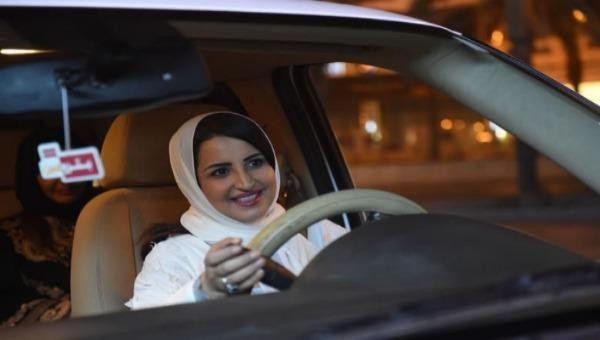 Lệnh cấm phụ nữ lái xe đã chính thức bị “khai tử” trên thế giới