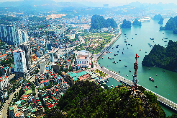 Quảng Ninh phát triển thần kỳ từ khâu đột phá hạ tầng đô thị