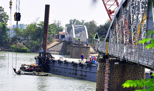 Đường sắt Việt Nam chịu trách nhiệm khi giao thầu thi công cầu Ghềnh