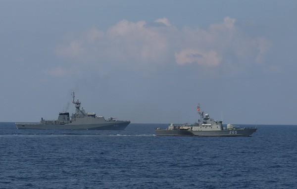 Tàu Hải quân của 2 nước thực hiện tuần tra chung 