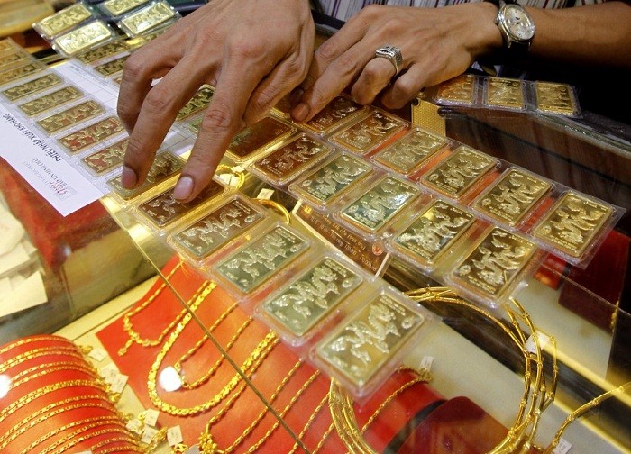  Tại sao giá vàng trong nước lại bật tăng? 