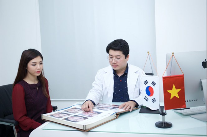Khách hàng đến với BVTM Kangnam sẽ được tư vấn miễn phí bởi đội ngũ bác sĩ giàu kinh nghiệm