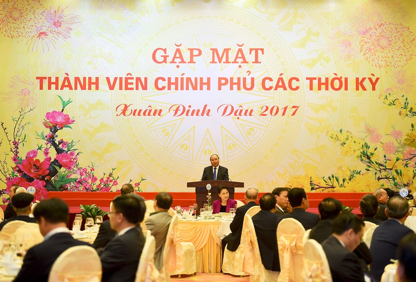 Phát biểu tại cuộc gặp mặt, thay mặt Chính phủ, Thủ tướng Nguyễn Xuân Phúc bày tỏ vui mừng, cảm ơn các đồng chí lãnh đạo, nguyên lãnh đạo qua các thời kỳ 